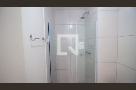 Apartamento à venda com 70m², 2 quartos e 1 vaga Apartamento à venda com 70m², 2 quartos e 1 vagaBanheiro