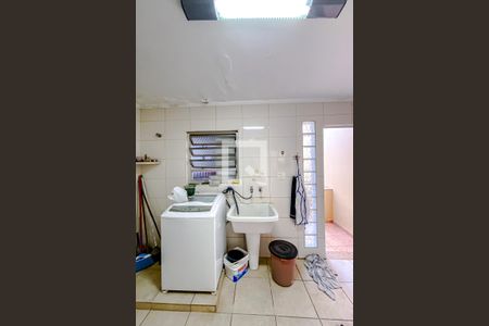 Casa à venda com 230m², 3 quartos e 2 vagasÁrea de Serviço