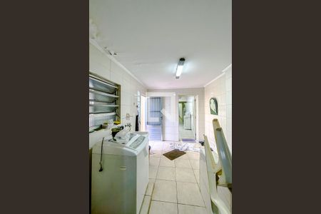 Casa à venda com 230m², 3 quartos e 2 vagasÁrea de Serviço