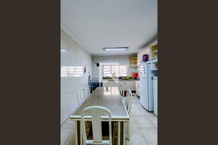 Casa à venda com 230m², 3 quartos e 2 vagasCozinha