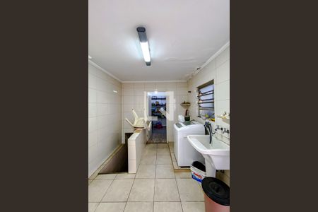 Casa à venda com 230m², 3 quartos e 2 vagasÁrea de Serviço