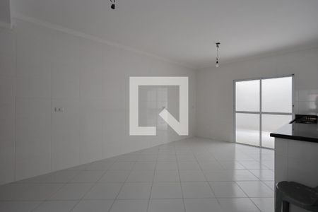 Casa à venda com 110m², 3 quartos e 2 vagas Casa à venda com 110m², 3 quartos e 2 vagasCozinha