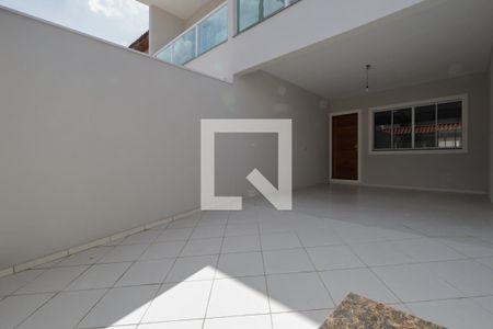 Casa à venda com 110m², 3 quartos e 2 vagas Casa à venda com 110m², 3 quartos e 2 vagasGaragem