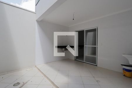 Casa à venda com 110m², 3 quartos e 2 vagas Casa à venda com 110m², 3 quartos e 2 vagasÁrea de serviço e lazer