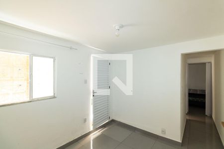 Sala de casa para alugar com 2 quartos, 60m² em Campo Grande, Rio de Janeiro