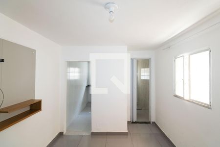 Sala de casa para alugar com 2 quartos, 60m² em Campo Grande, Rio de Janeiro