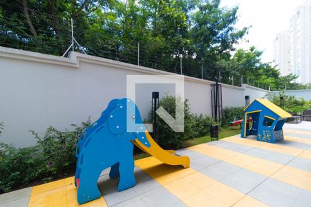 Apartamento à venda com 66m², 2 quartos e 1 vaga Apartamento à venda com 66m², 2 quartos e 1 vagaÁrea comum - Playground