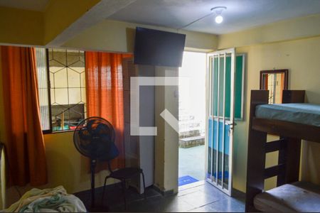 Casa de condomínio para alugar com 230m², 6 quartos e 2 vagasSuíte 3