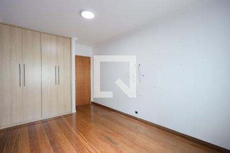 Casa à venda com 212m², 3 quartos e 3 vagas Casa à venda com 212m², 3 quartos e 3 vagasQuarto 2