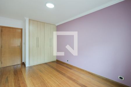 Casa à venda com 212m², 3 quartos e 3 vagas Casa à venda com 212m², 3 quartos e 3 vagasQuarto 1
