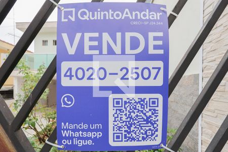 Casa à venda com 212m², 3 quartos e 3 vagas Casa à venda com 212m², 3 quartos e 3 vagasOZTP-376