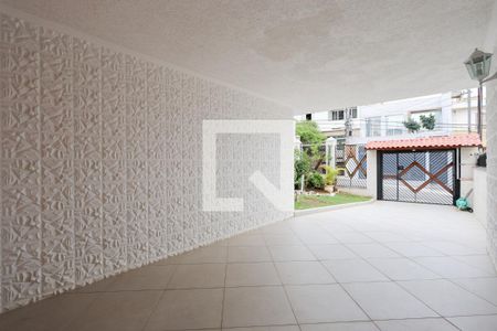 Casa à venda com 212m², 3 quartos e 3 vagas Casa à venda com 212m², 3 quartos e 3 vagasGaragem