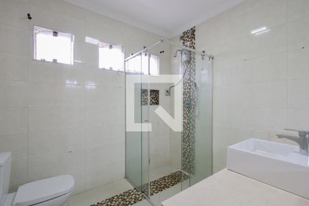 Casa à venda com 212m², 3 quartos e 3 vagas Casa à venda com 212m², 3 quartos e 3 vagasBanheiro da Suíte