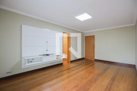 Casa à venda com 212m², 3 quartos e 3 vagas Casa à venda com 212m², 3 quartos e 3 vagasSuíte