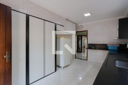 Casa à venda com 212m², 3 quartos e 3 vagas Casa à venda com 212m², 3 quartos e 3 vagasCozinha