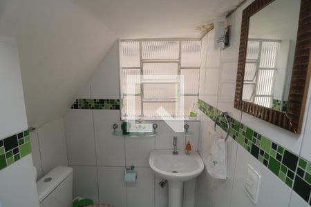 Casa à venda com 136m², 4 quartos e 1 vagaLavabo