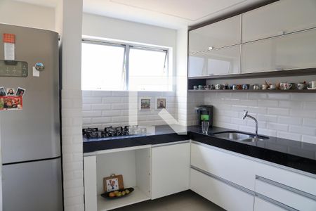 Apartamento à venda com 64m², 2 quartos e 1 vagaCozinha