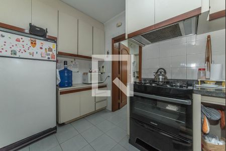 Apartamento à venda com 350m², 4 quartos e 4 vagas Apartamento à venda com 350m², 4 quartos e 4 vagasCozinha