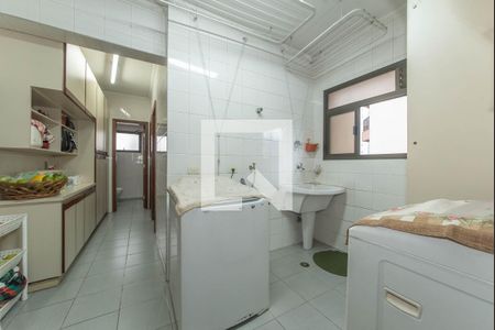 Apartamento à venda com 350m², 4 quartos e 4 vagas Apartamento à venda com 350m², 4 quartos e 4 vagasÁrea de Serviço