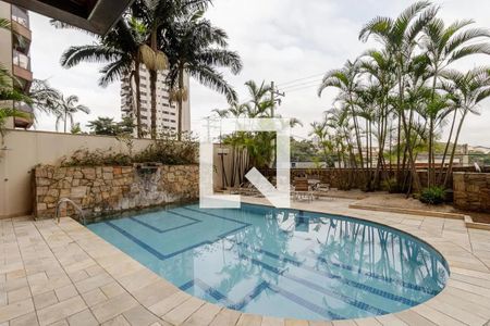 Apartamento à venda com 350m², 4 quartos e 4 vagas Apartamento à venda com 350m², 4 quartos e 4 vagasPiscina