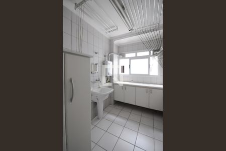 Apartamento para alugar com 133m², 3 quartos e 2 vagasÁrea de Serviço