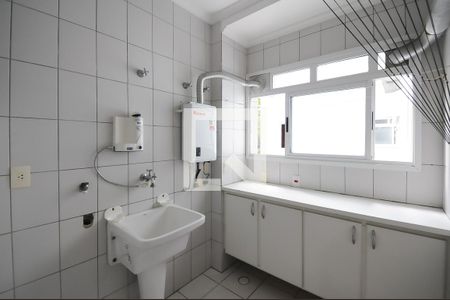 Apartamento para alugar com 133m², 3 quartos e 2 vagasÁrea de Serviço