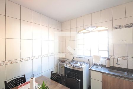 Casa à venda com 200m², 2 quartos e 3 vagasCozinha