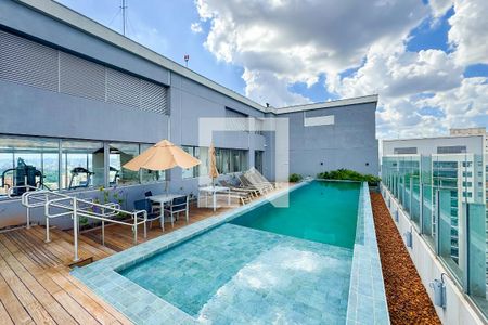 Studio para alugar com 27m², 1 quarto e sem vaga Studio para alugar com 27m², 1 quarto e sem vagaPiscina