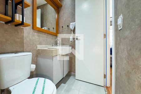 Studio para alugar com 27m², 1 quarto e sem vaga Studio para alugar com 27m², 1 quarto e sem vagaBanheiro