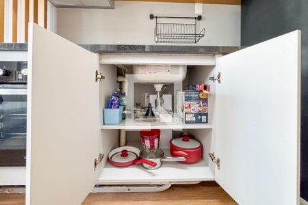 Studio para alugar com 27m², 1 quarto e sem vaga Studio para alugar com 27m², 1 quarto e sem vagaCozinha - Armários