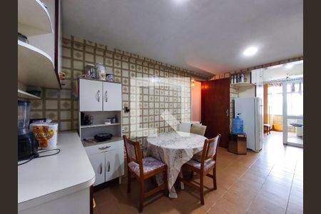 Apartamento à venda com 150m², 4 quartos e 3 vagas Apartamento à venda com 150m², 4 quartos e 3 vagasCozinha