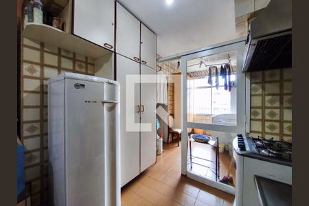 Apartamento à venda com 150m², 4 quartos e 3 vagas Apartamento à venda com 150m², 4 quartos e 3 vagasCozinha