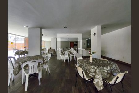 Apartamento à venda com 150m², 4 quartos e 3 vagas Apartamento à venda com 150m², 4 quartos e 3 vagasÁrea comum - Salão de festas