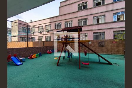 Apartamento à venda com 150m², 4 quartos e 3 vagas Apartamento à venda com 150m², 4 quartos e 3 vagasÁrea comum - Playground