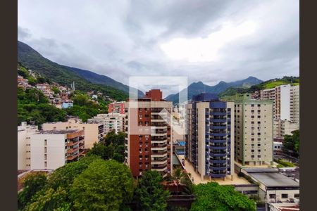 Apartamento à venda com 150m², 4 quartos e 3 vagas Apartamento à venda com 150m², 4 quartos e 3 vagasVista da Suíte
