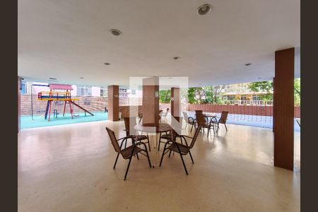 Apartamento à venda com 150m², 4 quartos e 3 vagas Apartamento à venda com 150m², 4 quartos e 3 vagasÁrea comum - Playground