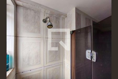 Apartamento à venda com 150m², 4 quartos e 3 vagas Apartamento à venda com 150m², 4 quartos e 3 vagasBanheiro Corredor