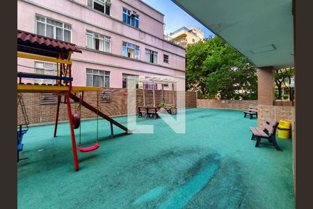 Apartamento à venda com 150m², 4 quartos e 3 vagas Apartamento à venda com 150m², 4 quartos e 3 vagasÁrea comum - Playground