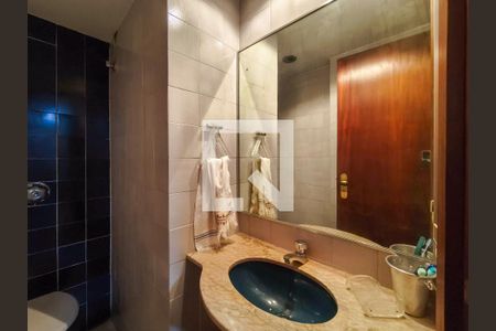 Apartamento à venda com 150m², 4 quartos e 3 vagas Apartamento à venda com 150m², 4 quartos e 3 vagasLavabo