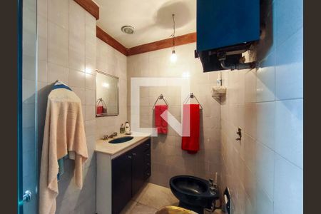 Apartamento à venda com 150m², 4 quartos e 3 vagas Apartamento à venda com 150m², 4 quartos e 3 vagasBanheiro da Suíte