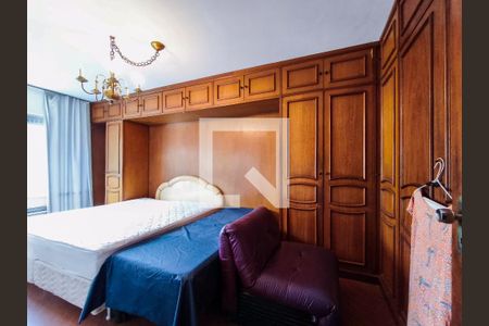 Apartamento à venda com 150m², 4 quartos e 3 vagas Apartamento à venda com 150m², 4 quartos e 3 vagasSuíte