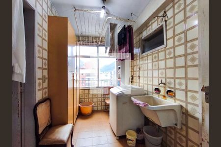 Apartamento à venda com 150m², 4 quartos e 3 vagas Apartamento à venda com 150m², 4 quartos e 3 vagasÁrea de Serviço