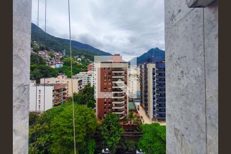 Apartamento à venda com 150m², 4 quartos e 3 vagas Apartamento à venda com 150m², 4 quartos e 3 vagasÁrea de Serviço