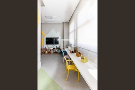 Studio à venda com 27m², 1 quarto e sem vaga Studio à venda com 27m², 1 quarto e sem vagaÁrea comum - Brinquedoteca