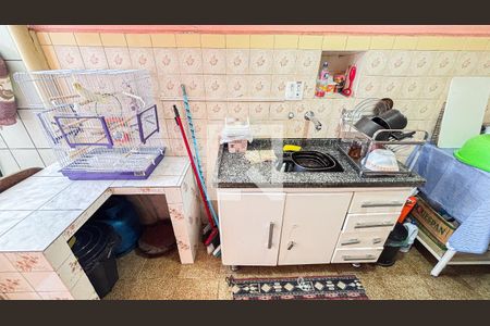 Casa à venda com 150m², 3 quartos e 2 vagas Casa à venda com 150m², 3 quartos e 2 vagasCozinha