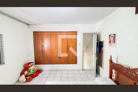 Casa à venda com 150m², 3 quartos e 2 vagas Casa à venda com 150m², 3 quartos e 2 vagasQuarto 3