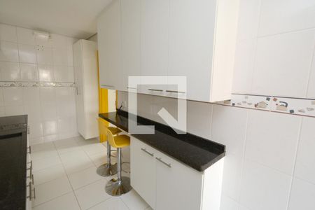 Apartamento à venda com 75m², 2 quartos e 1 vagaCozinha