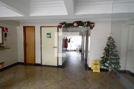 Apartamento à venda com 75m², 2 quartos e 1 vagaHall social