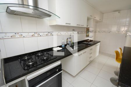 Apartamento à venda com 75m², 2 quartos e 1 vagaCozinha
