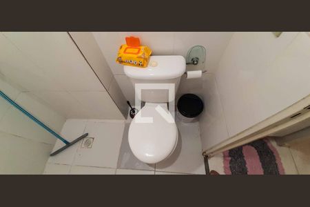 Apartamento à venda com 53m², 2 quartos e sem vaga Apartamento à venda com 53m², 2 quartos e sem vagaBanheiro